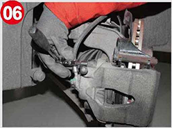 ferodo-brake-pad-installation-image6 ferodo-brake-pad-installation-image6
