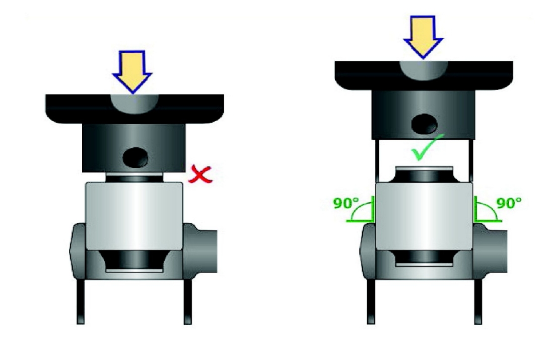 MOOG_DYK22-13_Bushes_Fitting_Instructions_PRMMO2218_IMG_01