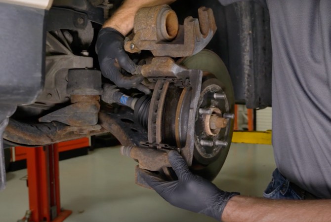 brake-system-inspection-checklist-inspect-brake-caliper brake-system-inspection-checklist-inspect-brake-caliper