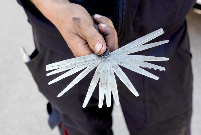 Spark-Plug-Feeler-Gauge Spark-Plug-Feeler-Gauge