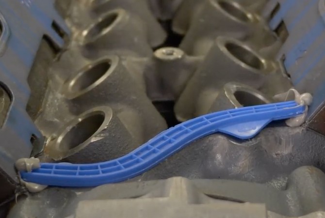 RTV-on-Intake-End-Seal-Gasket RTV-on-Intake-End-Seal-Gasket