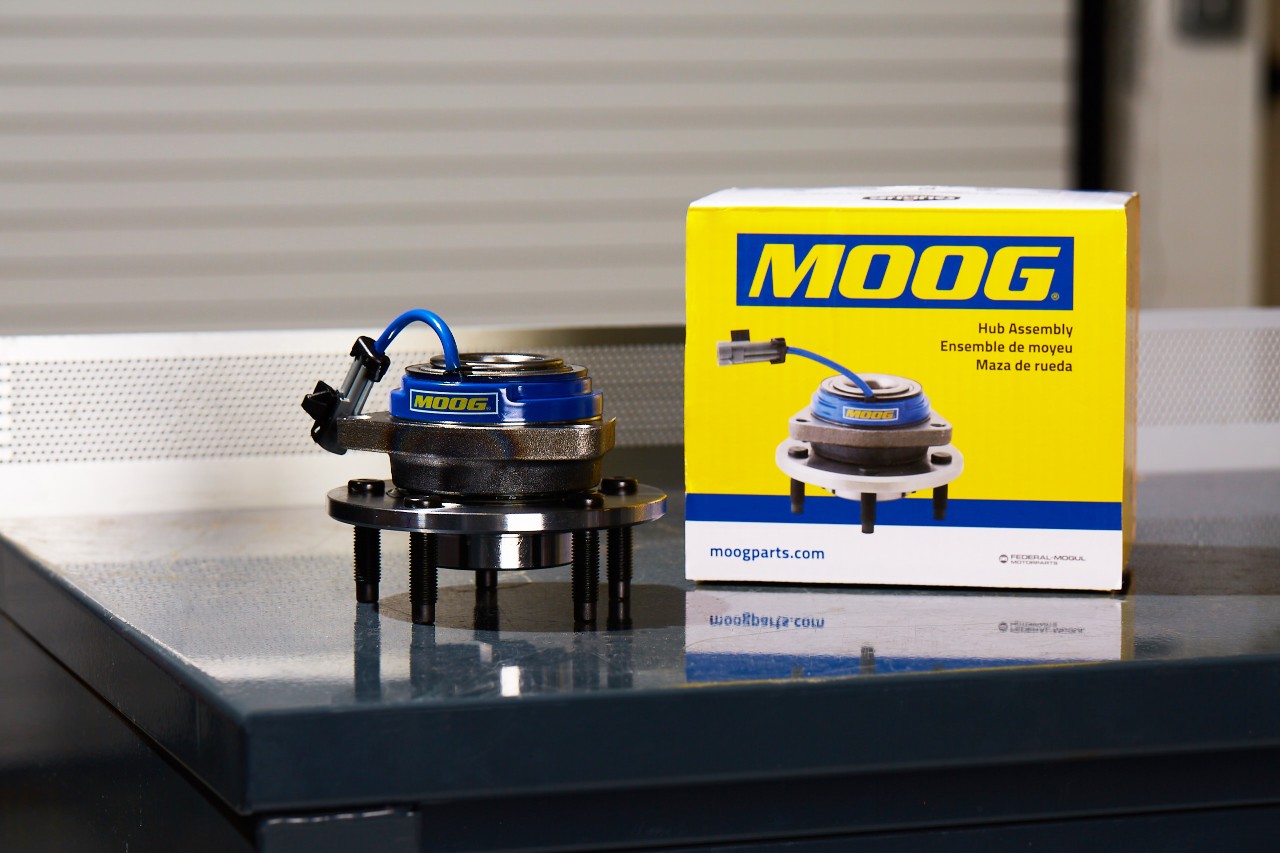MOOG Premium Hub Assembly with Packaging